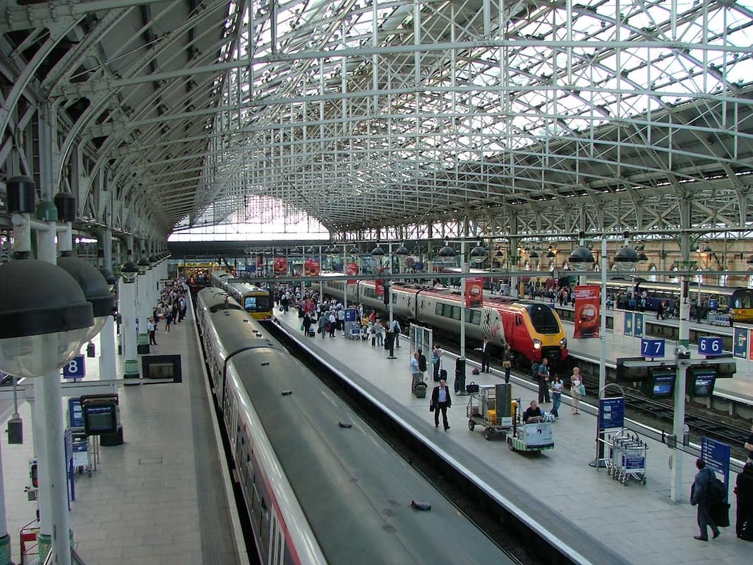 View of Manchester Piccadilly railway station from the footbridge